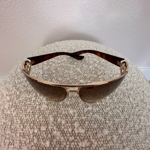 GUCCI Aviator Bamboo GG Gold and Brown Sunglasses - Picture 6 of 9